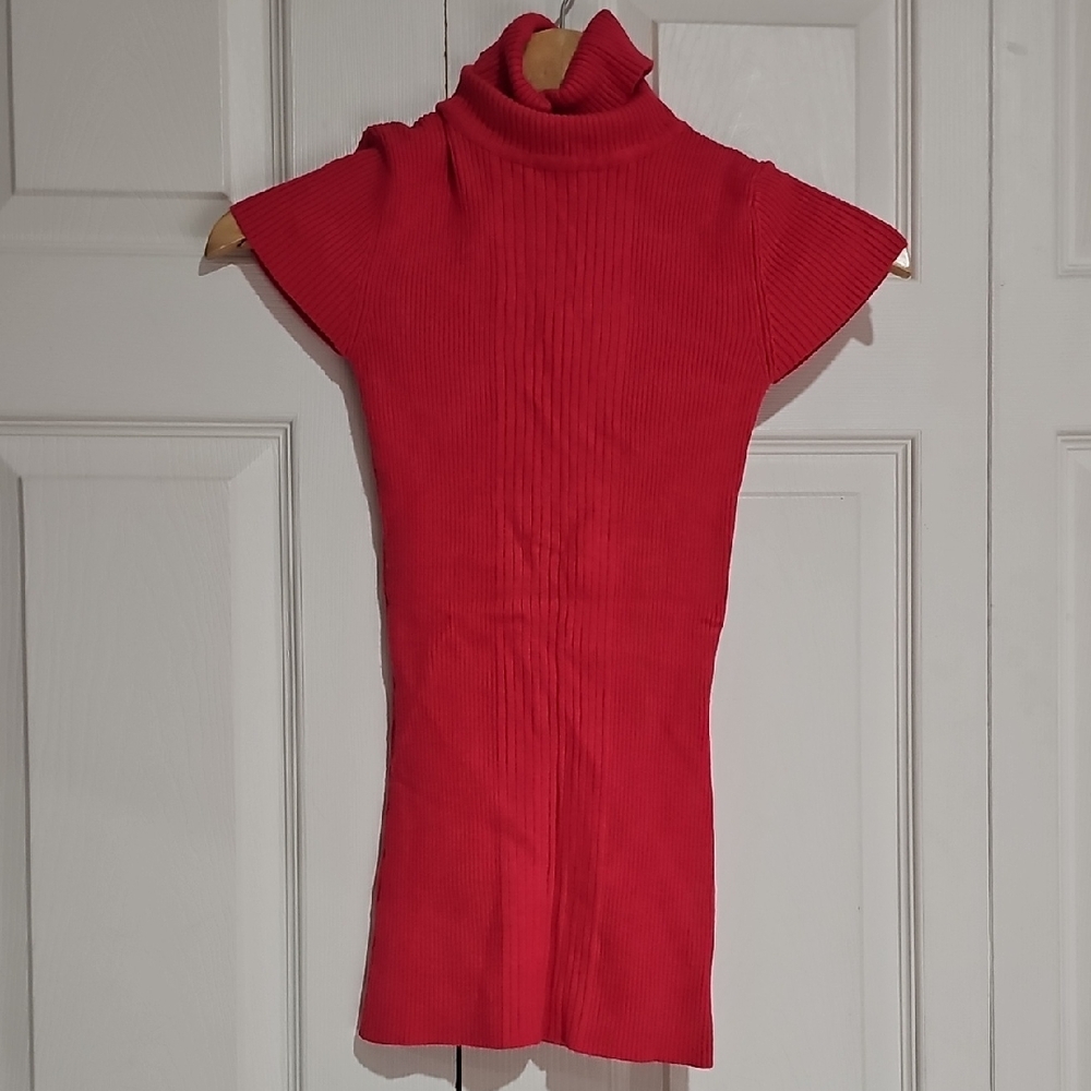 Candie’s Coral Ribbed Mock Neck Cap Sleeve Top Size S